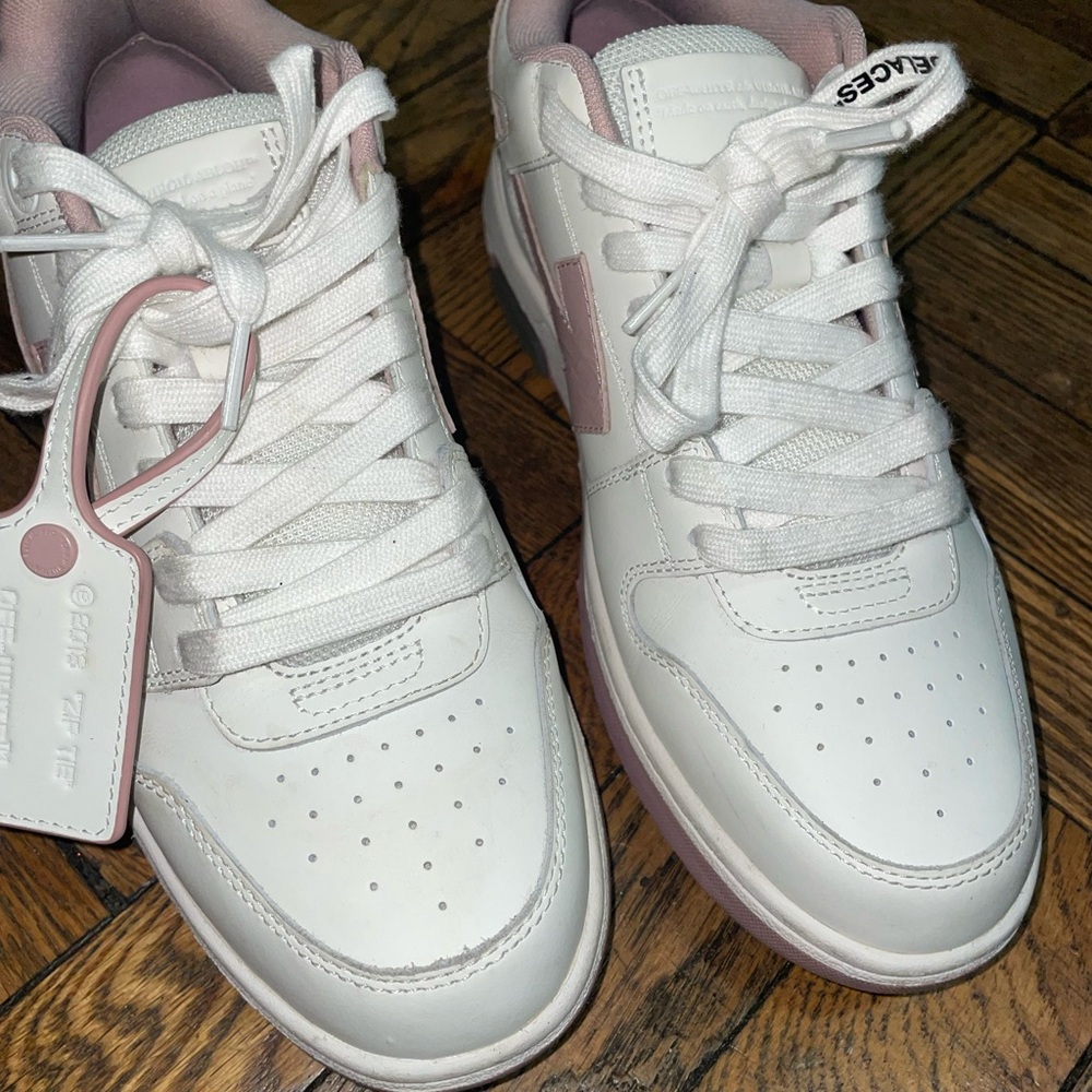 Off-white out of office White and Pink Sneakers